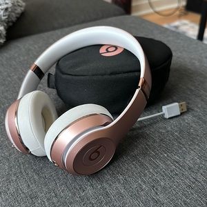 Beats Solo 3, rose gold